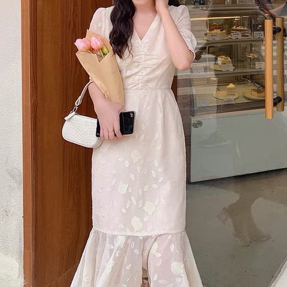 SHEIN | Shiny beautiful midi dress (size:XS) - Picture 2 of 6